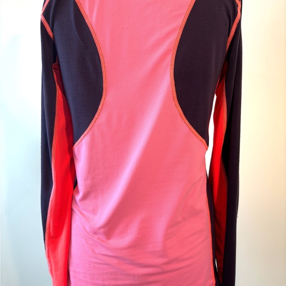 2 Piece Set -Kari Traa  Wool Blend Top and Nylon Jacket - Picture 4 of 8